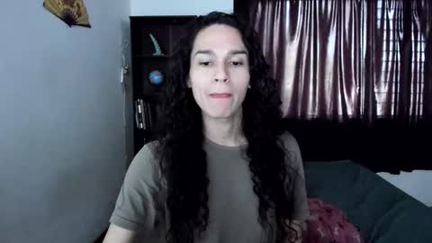 helena_spellman online show from 04/22/26, 06:42