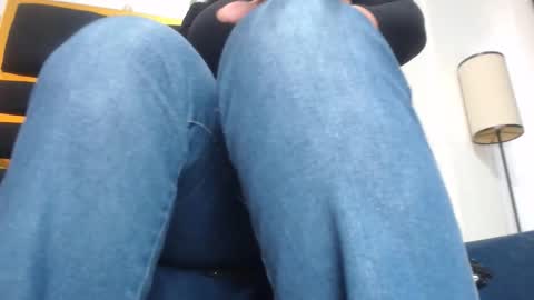 Snapshot of helenahotwet chatting on 10/19/25, 02:18 helenahotwet online show from 10/19/25, 02:18