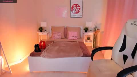 Helena online show from 09/13/25, 01:44