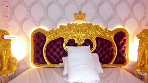 H E L E N A  online show from 01/28/25, 08:57