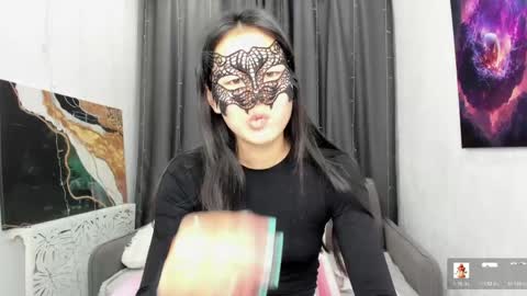 Hi I am Helen online show from 04/11/26, 07:45