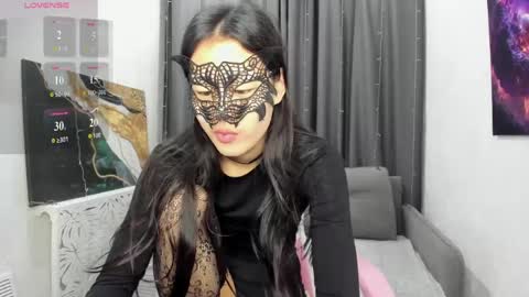Hi I am Helen online show from 05/09/26, 02:17
