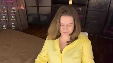 Snapshot of helenbonham chatting on 03/29/26, 05:29 Helena Bonham online show from 03/29/26, 05:29