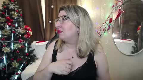 helenenigma online show from 01/20/25, 04:43