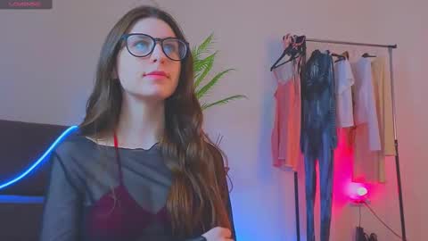   online show from 03/03/25, 06:04