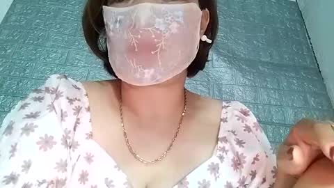 helenna_00 online show from 09/13/25, 11:15