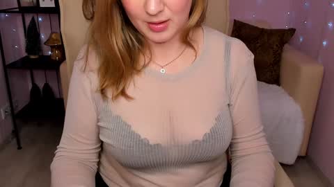 Snapshot of helens_lov chatting on 01/16/25, 06:03 Helen online show from 01/16/25, 06:03