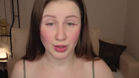 Snapshot of helens_lov chatting on 03/22/26, 01:53 Helen online show from 03/22/26, 01:53
