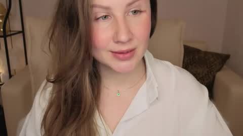 Snapshot of helens_lov chatting on 03/29/26, 02:22 Helen online show from 03/29/26, 02:22
