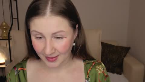 Snapshot of helens_lov chatting on 04/01/26, 02:01 Helen online show from 04/01/26, 02:01