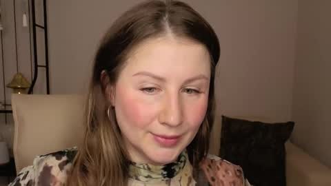 Snapshot of helens_lov chatting on 04/23/26, 02:35 Helen online show from 04/23/26, 02:35