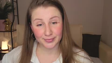 Snapshot of helens_lov chatting on 04/27/26, 08:56 Helen online show from 04/27/26, 08:56