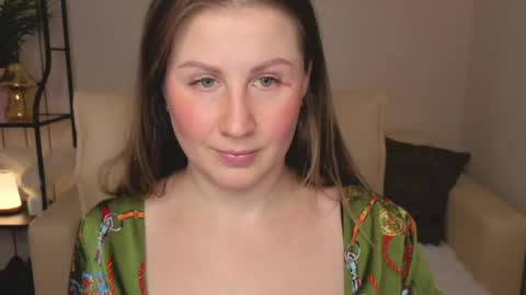 Snapshot of helens_lov chatting on 04/28/26, 08:41 Helen online show from 04/28/26, 08:41