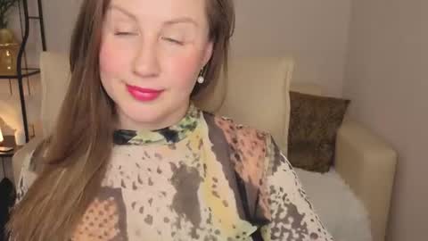 Snapshot of helens_lov chatting on 06/14/26, 02:24 Helen online show from 06/14/26, 02:24