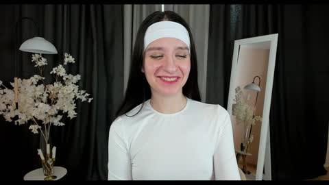 Snapshot of helentasty_ chatting on 02/02/25, 06:26 Helen online show from 02/02/25, 06:26