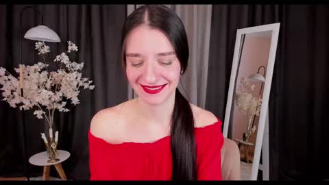 Snapshot of helentasty_ chatting on 02/14/25, 03:33 Helen online show from 02/14/25, 03:33