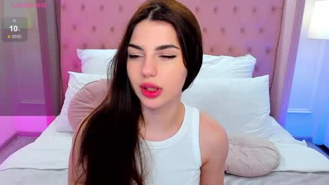 Snapshot of helentiny chatting on 03/30/26, 07:37 Helen online show from 03/30/26, 07:37