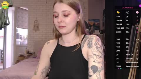 Snapshot of helenundersin chatting on 04/01/26, 01:41 Helen online show from 04/01/26, 01:41