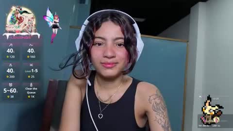 Helia Transfem and Amy online show from 11/14/25, 01:48