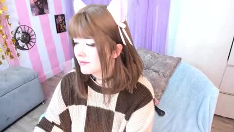 Laura online show from 02/21/25, 01:44