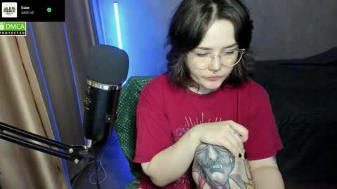 Red online show from 12/05/25, 08:38