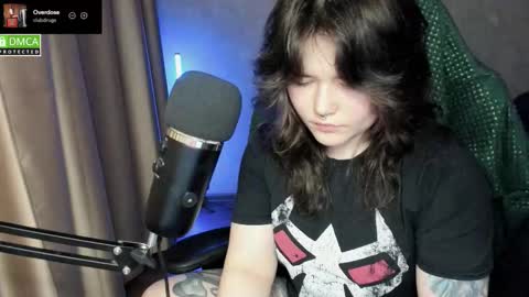 Snapshot of hell_hotline chatting on 03/09/26, 08:46 Red online show from 03/09/26, 08:46