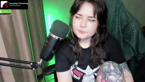 Snapshot of hell_hotline chatting on 03/11/26, 08:37 Red online show from 03/11/26, 08:37