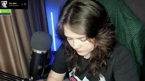 Red online show from 05/06/26, 09:20