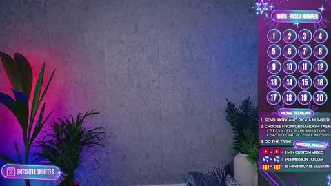 Snapshot of hell_on_heels_ chatting on 09/09/25, 07:02 - show loyalty and subscribe - online show from 09/09/25, 07:02