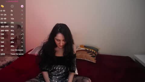 Snapshot of hella_helen chatting on 05/06/26, 03:50 Helen online show from 05/06/26, 03:50