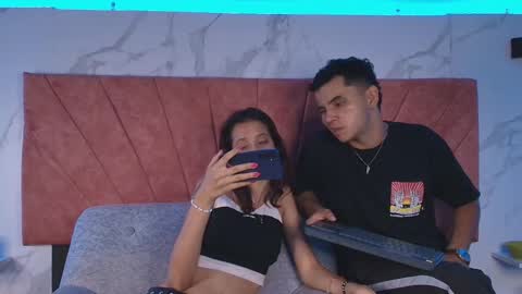 Snapshot of hellanddante_ chatting on 12/14/25, 03:34 H E L L AND D A N T E online show from 12/14/25, 03:34