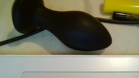 Roxanne online show from 06/17/26, 04:52