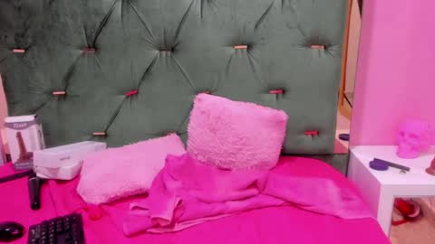 Snapshot of hellen__4master chatting on 12/16/24, 05:11 Hellen online show from 12/16/24, 05:11