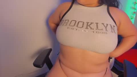 hellen__smith_ online show from 04/27/26, 06:55