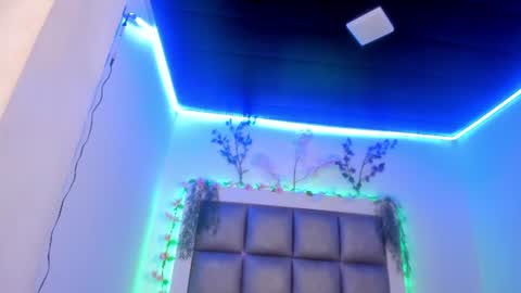 hellen__smith_ online show from 06/13/26, 03:59