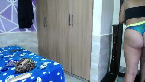 hellen maya online show from 05/22/26, 07:52