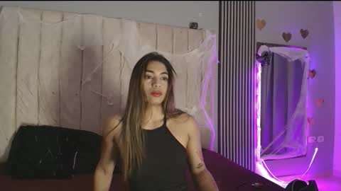 Snapshot of hellen_rice chatting on 10/15/25, 10:04 hellen_rice online show from 10/15/25, 10:04