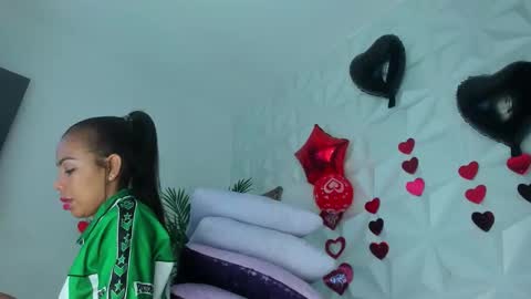 hellen     online show from 03/04/26, 07:20