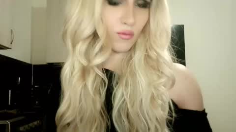 Helen Spellman online show from 03/08/25, 02:34