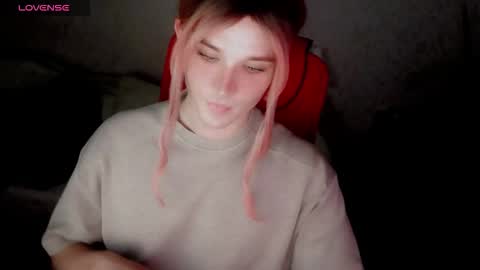 Helen Spellman online show from 09/28/25, 04:01