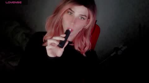 Helen Spellman online show from 11/17/25, 01:28