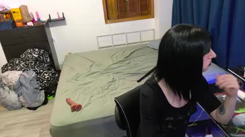 Hayley online show from 05/08/26, 05:13