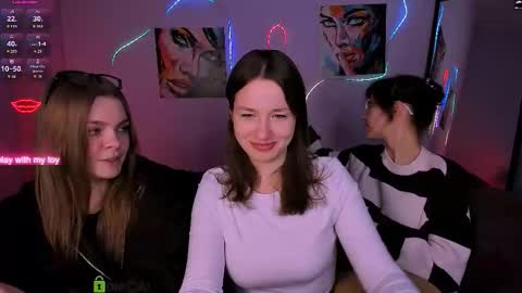 Snapshot of helli_belli chatting on 01/16/26, 08:13 Helli online show from 01/16/26, 08:13