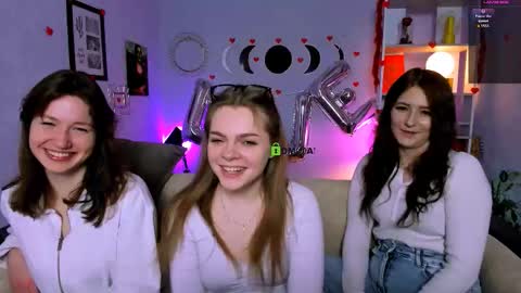 Snapshot of helli_belli chatting on 02/12/26, 08:15 Helli online show from 02/12/26, 08:15