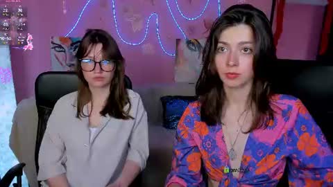 Helli online show from 06/11/26, 02:53
