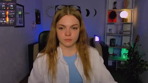 Helli online show from 06/19/26, 07:17