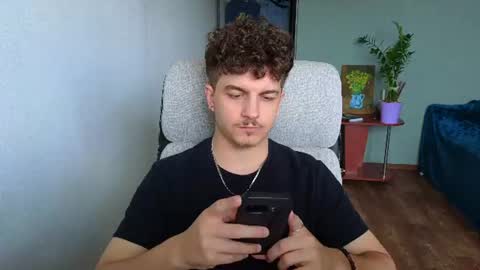 Snapshot of hellish_sugar chatting on 07/06/26, 12:24 Remy online show from 07/06/26, 12:24