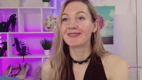 Snapshot of hello_lisha chatting on 01/28/25, 02:10 Alisia Monday to Friday from 10 am to 4 pm GMT 2 online show from 01/28/25, 02:10