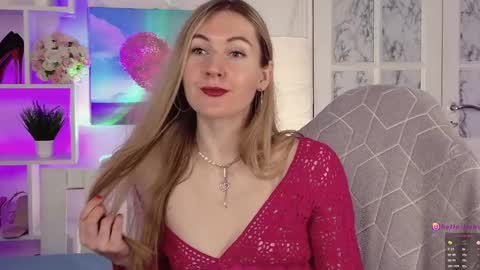 Snapshot of hello_lisha chatting on 01/30/25, 08:11 Alisia Monday to Friday from 10 am to 4 pm GMT 2 online show from 01/30/25, 08:11