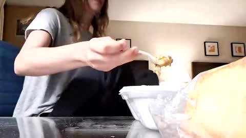 hellokitten123 online show from 04/13/26, 05:24
